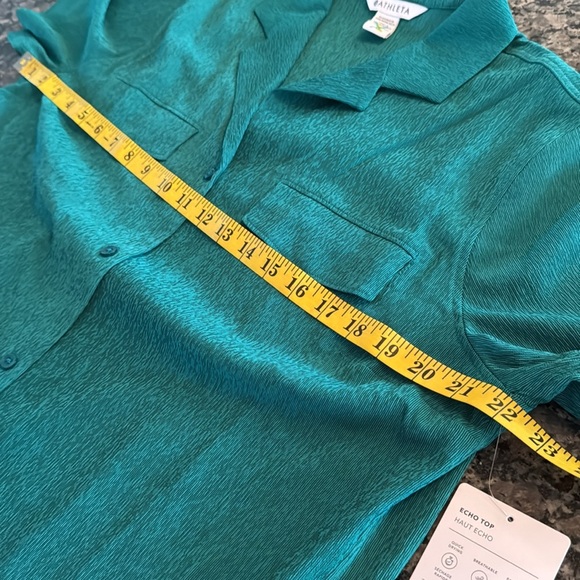 Athleta vibrant green Echo Button down top NWT - Picture 8 of 10